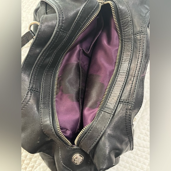 Black leather Coach purse - Picture 4 of 7